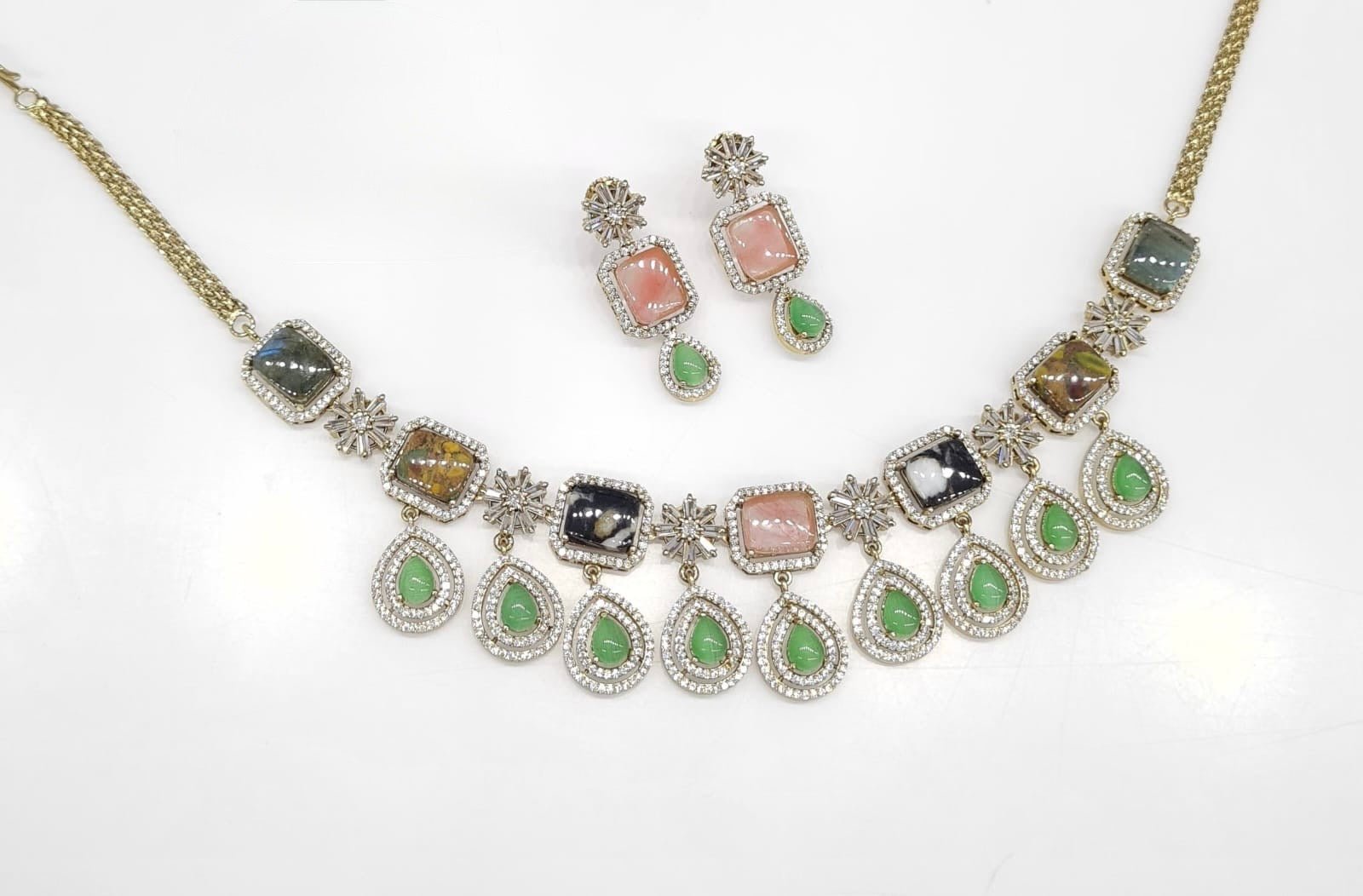 Sabyasachi Necklace 08724 - KRISHNA'S SWETA JEWELLERY