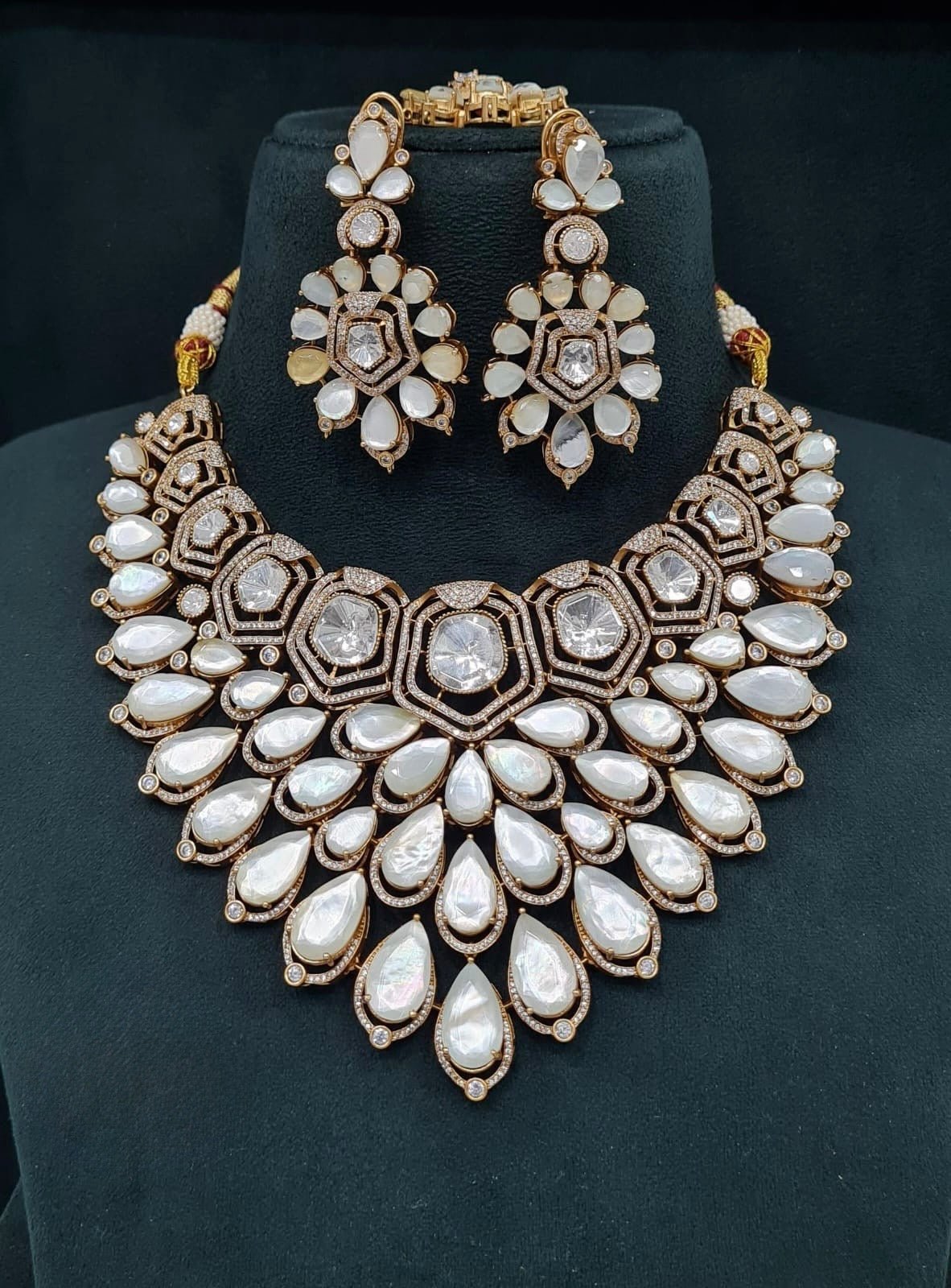 Victorian Bride Set 08061 - KRISHNA'S SWETA JEWELLERY