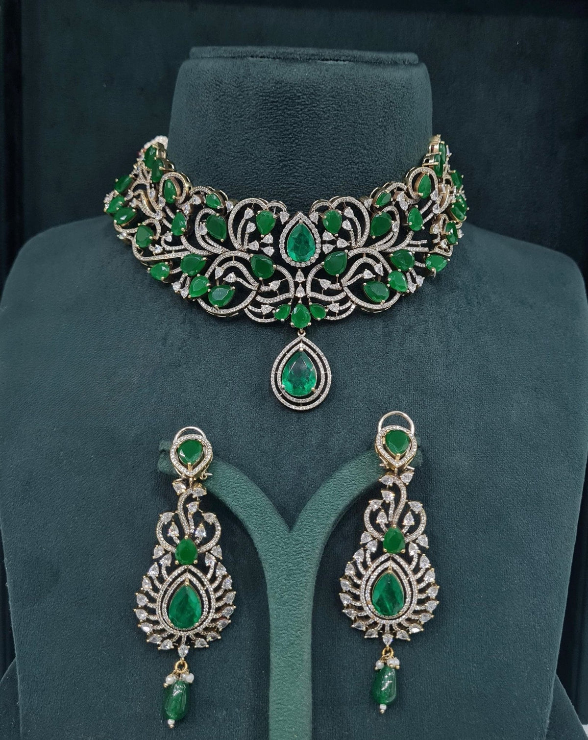 Victorian Choker 05750 - KRISHNA'S SWETA JEWELLERY