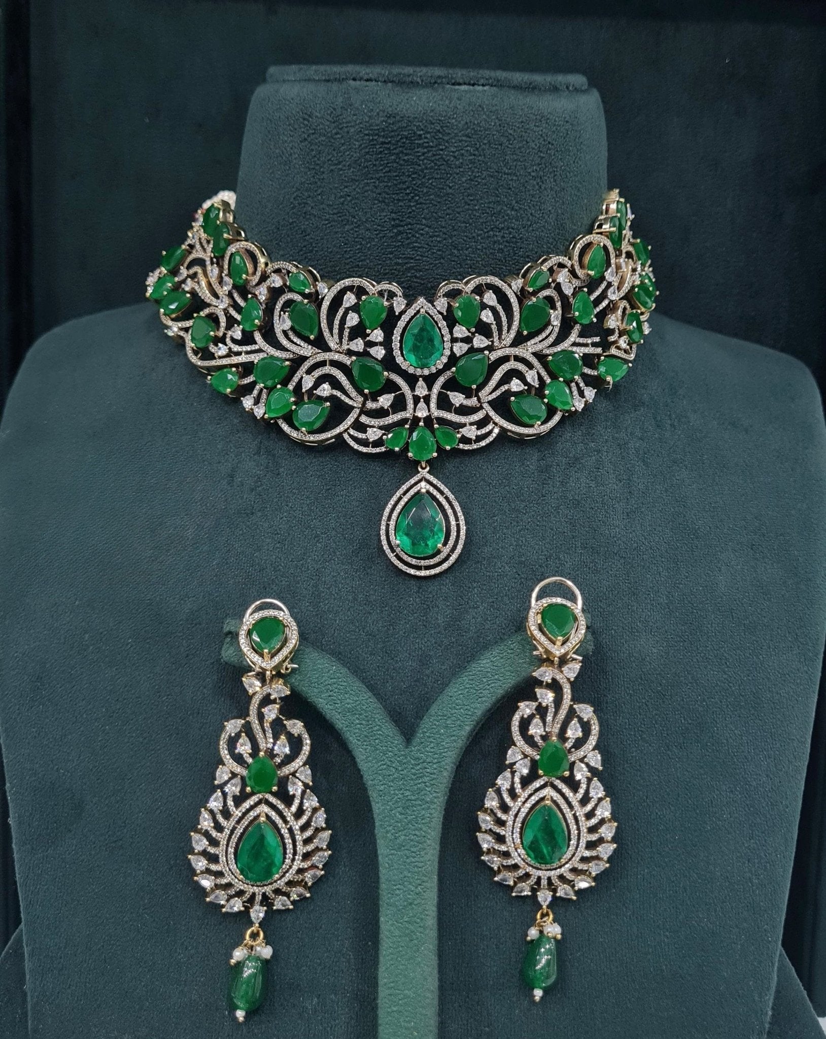 Victorian Choker 05750 - KRISHNA'S SWETA JEWELLERY