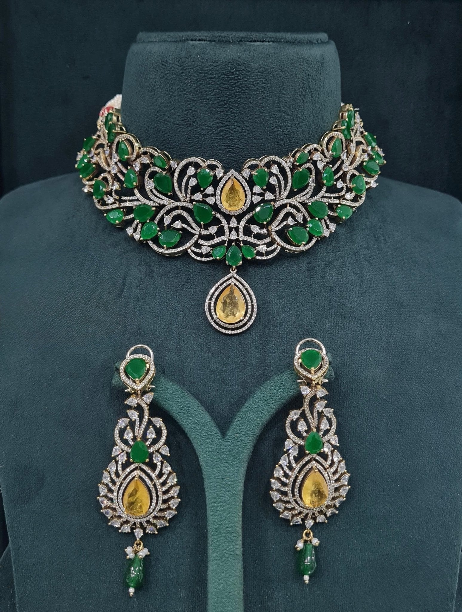 Victorian Choker 05750 - KRISHNA'S SWETA JEWELLERY