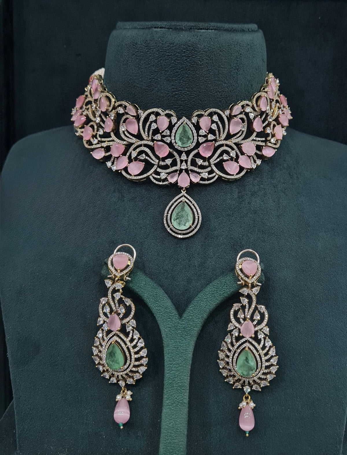 Victorian Choker 05750 - KRISHNA'S SWETA JEWELLERY