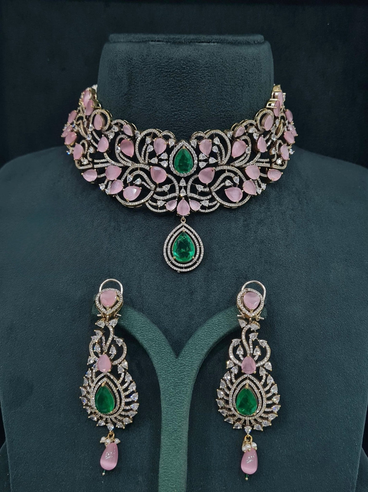 Victorian Choker 05750 - KRISHNA'S SWETA JEWELLERY