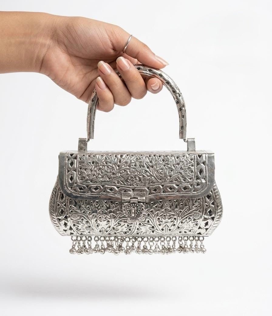 Victorian Clutch 09140 - KRISHNA'S SWETA JEWELLERY