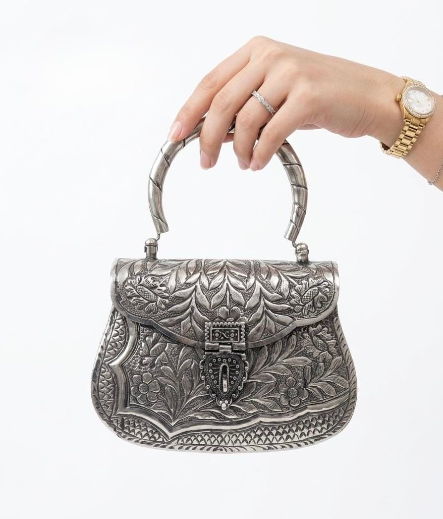 Victorian Clutch 09141 - KRISHNA'S SWETA JEWELLERY
