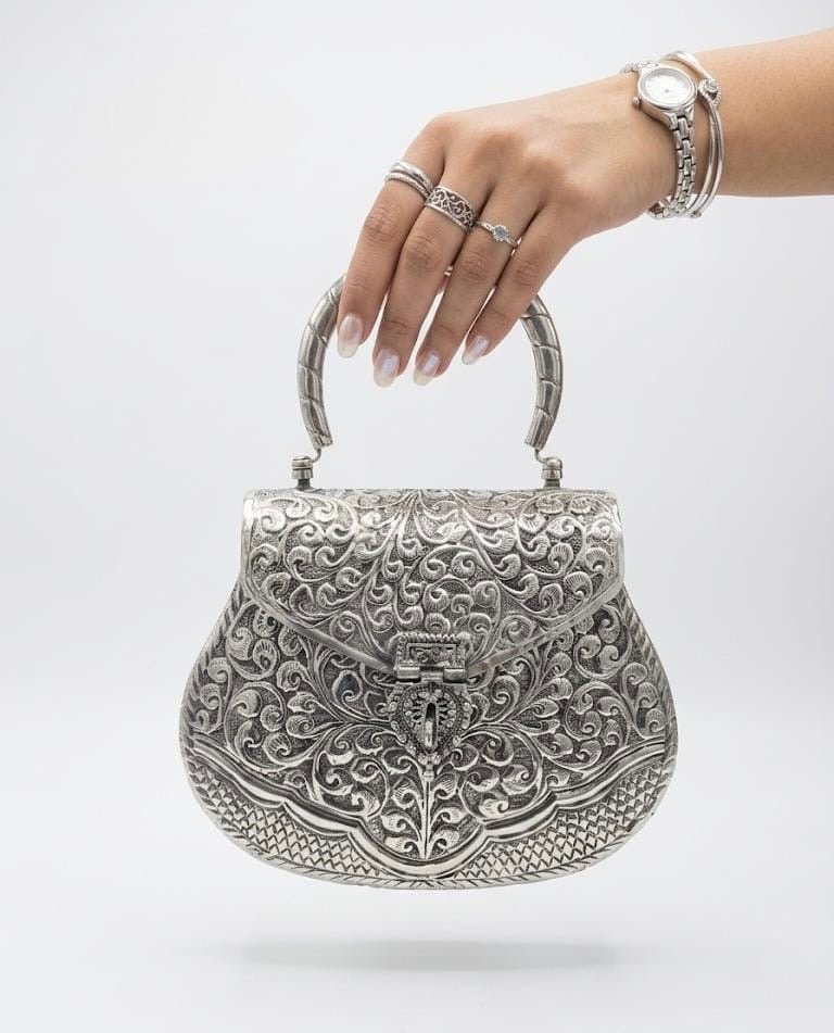 Victorian Clutch 09142 - KRISHNA'S SWETA JEWELLERY