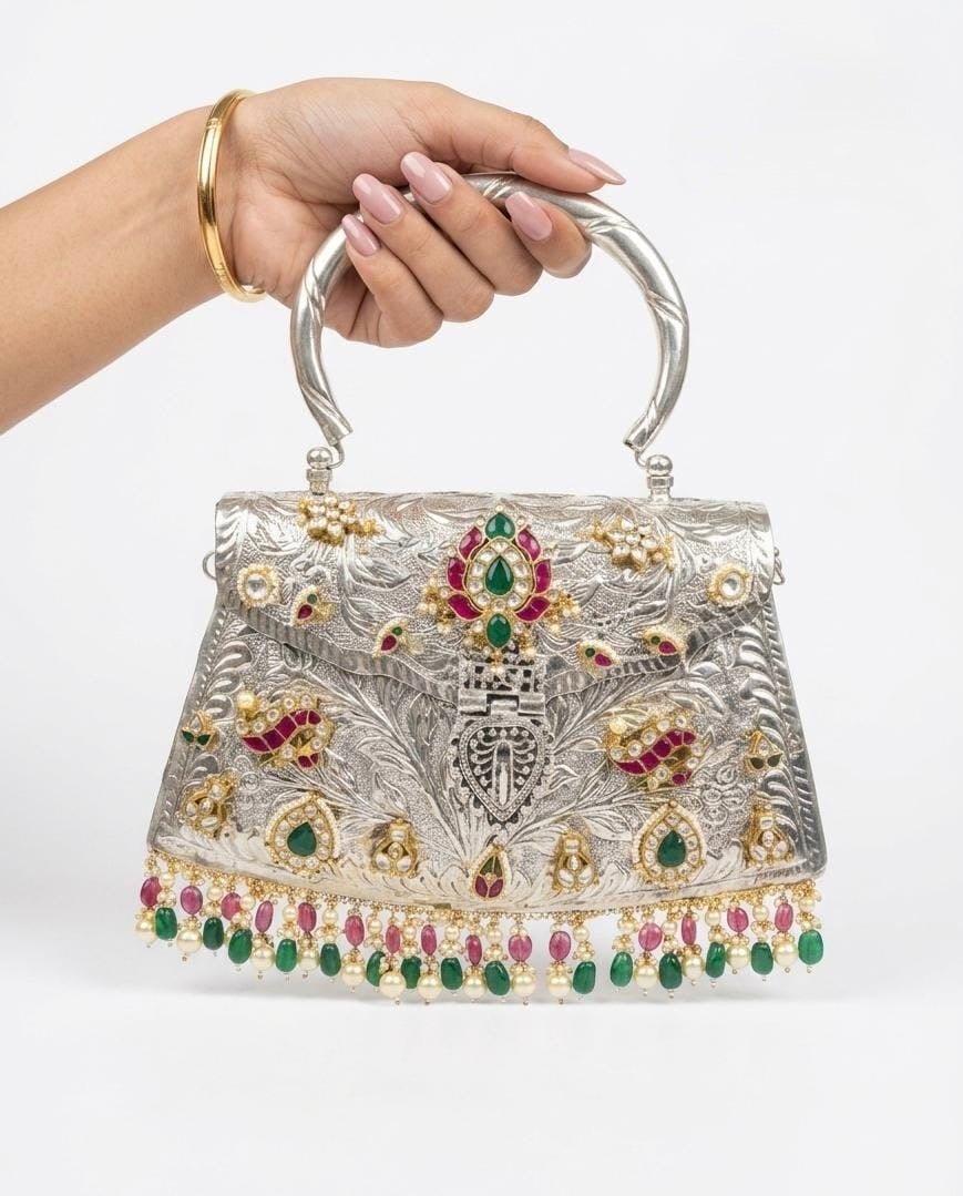 Victorian clutch 09145 - KRISHNA'S SWETA JEWELLERY