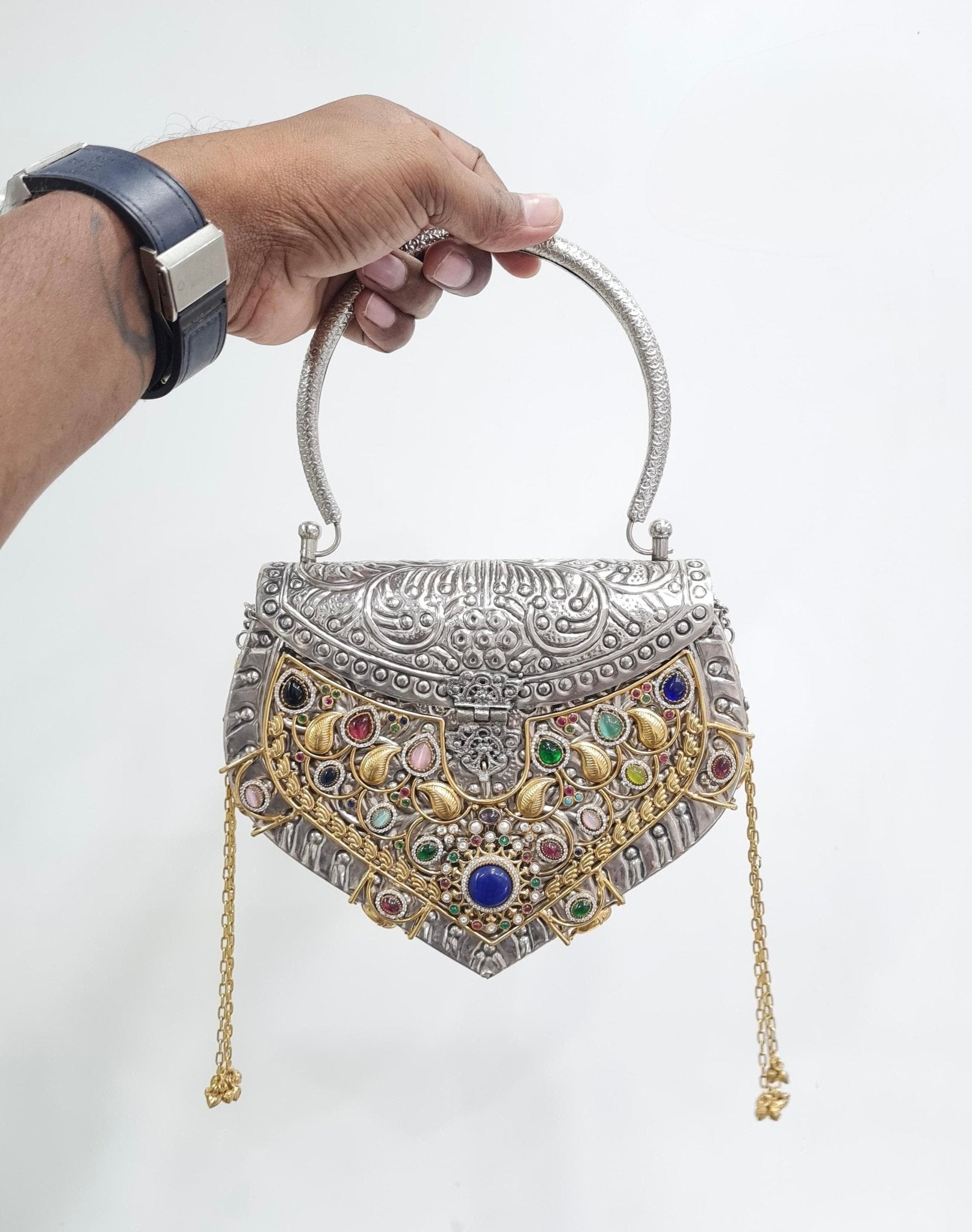 Victorian Clutch 10491 - KRISHNA'S SWETA JEWELLERY